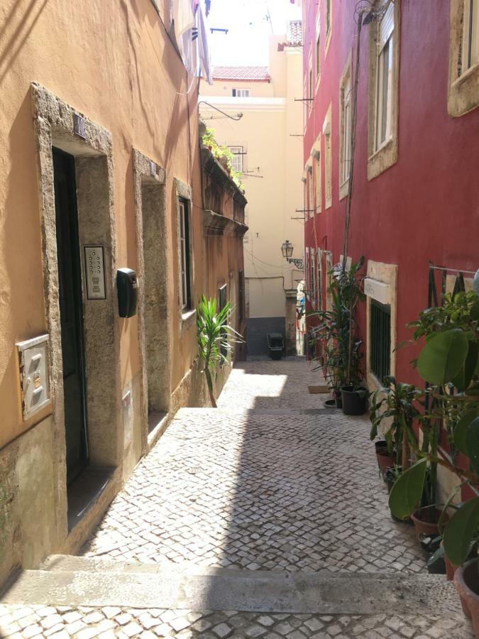 Casa Da Saudade, A Cozy Apartment In Alfama Lissabon Buitenkant foto