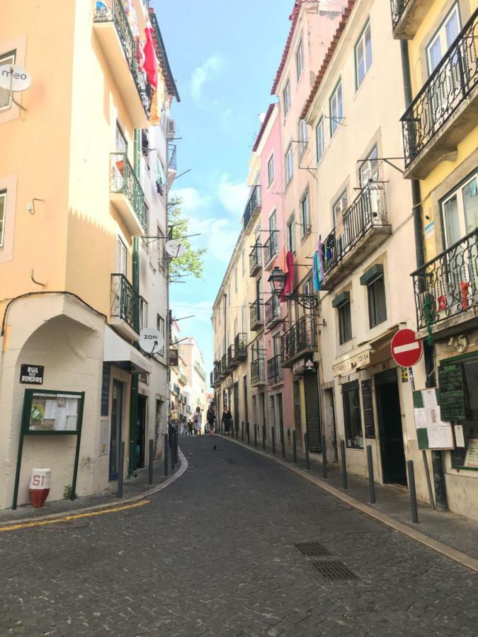 Casa Da Saudade, A Cozy Apartment In Alfama Lissabon Buitenkant foto