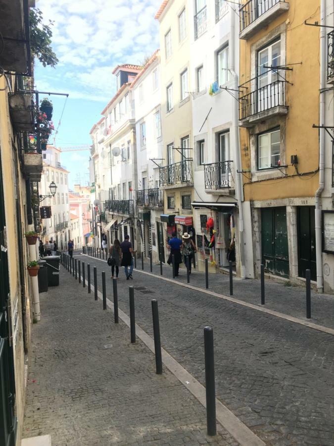 Casa Da Saudade, A Cozy Apartment In Alfama Lissabon Buitenkant foto